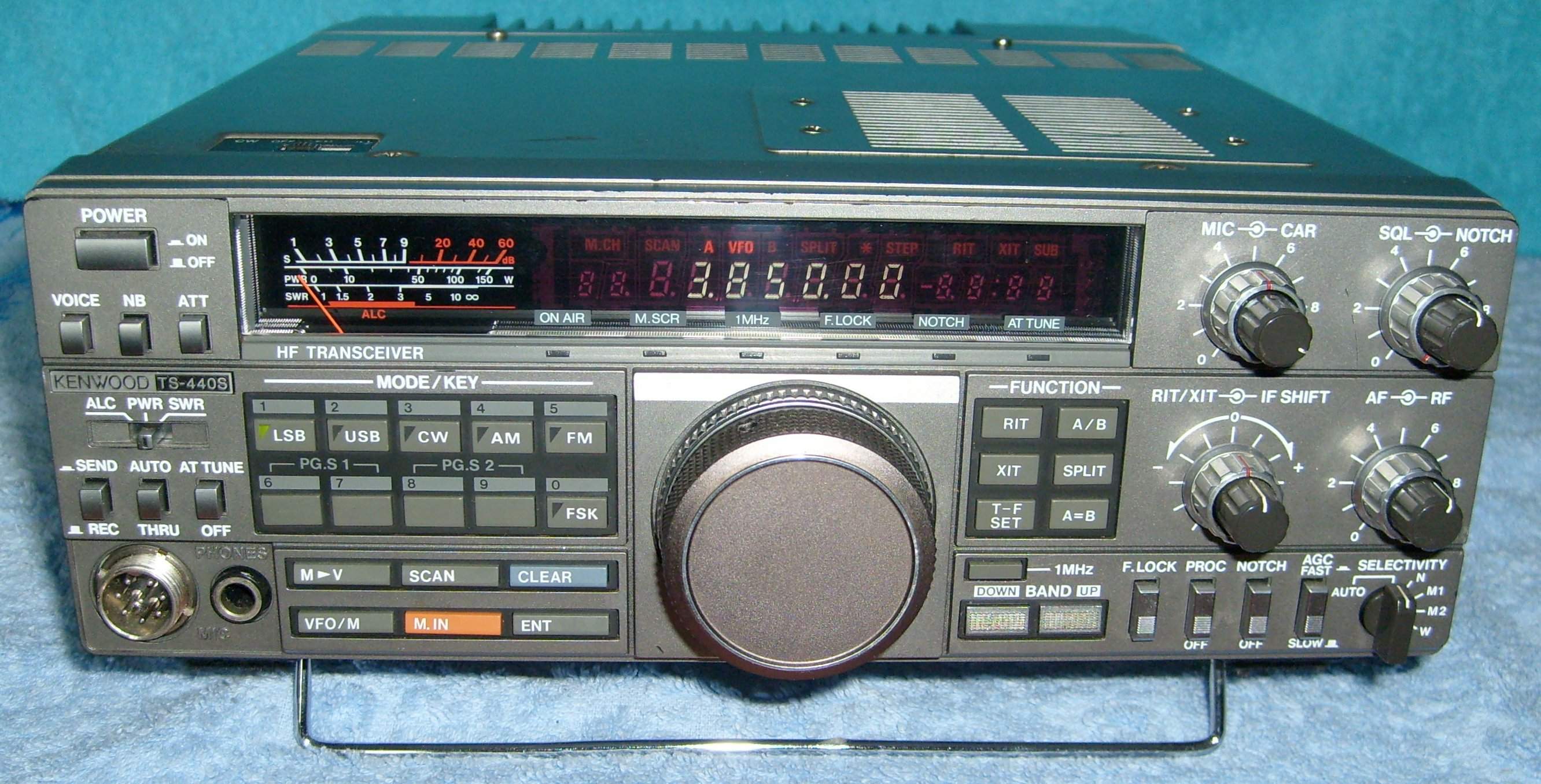 RadioPics Database - Kenwood TS-440S